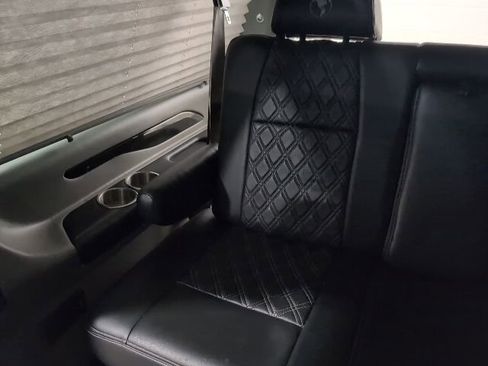 Used 2021 Chevrolet Express 2500 LS w/ Enhanced Convenience Package RWD image 31