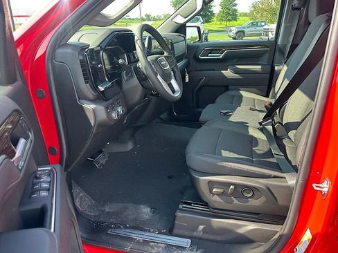 New 2026 GMC Sierra 1500 Elevation image 10