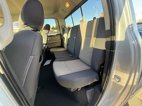 Used 2012 RAM 1500 Big Horn image 32