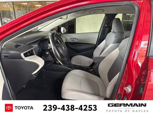 Used 2020 Toyota Corolla LE FWD image 14