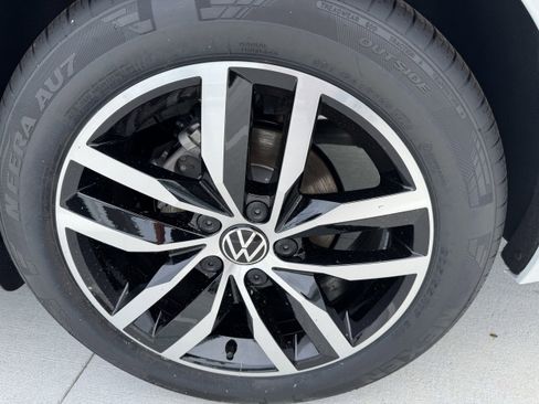 New 2025 Volkswagen Jetta SE image 20