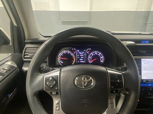 Used 2022 Toyota 4Runner Limited image 15
