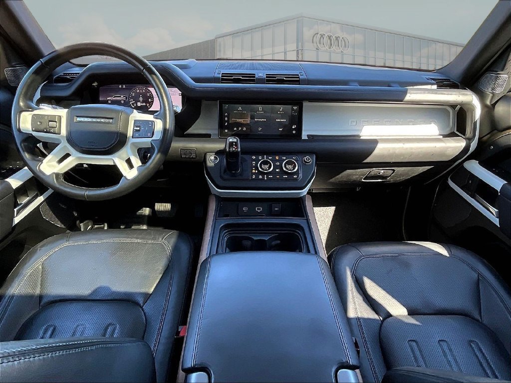 Used 2020 Land Rover Defender 110 HSE AWD/4WD image 9