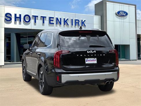 Used 2023 Kia Telluride S image 6