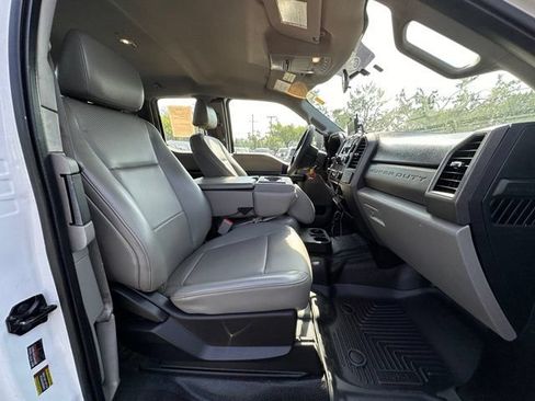Used 2017 Ford F250 XL w/ Power Equipment Group AWD/4WD image 27