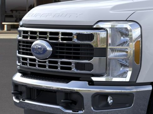 New 2026 Ford F350 XL w/ XL Chrome Package AWD/4WD image 17