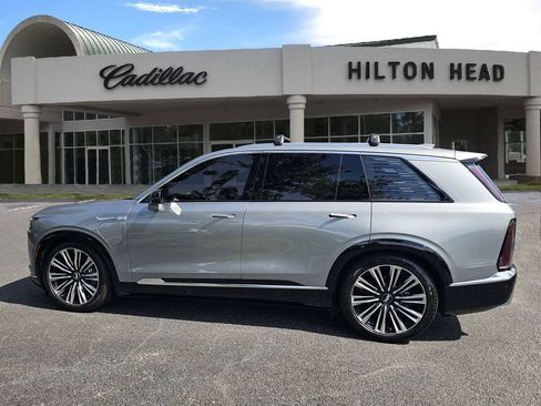 Used 2026 Cadillac Vistiq Premium Luxury AWD/4WD image 3
