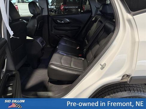 Certified 2024 GMC Terrain SLT AWD/4WD image 8