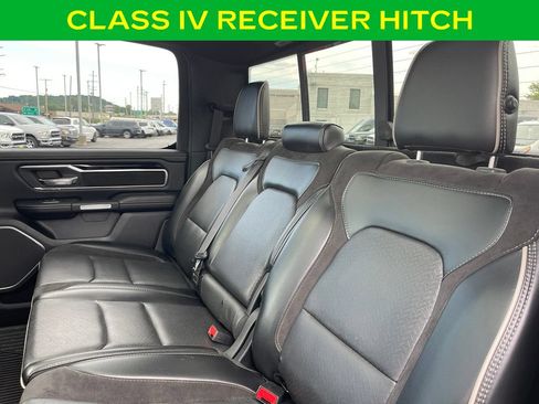 Used 2019 RAM 1500 Laramie AWD/4WD image 10