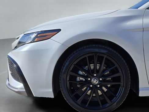 Used 2022 Toyota Camry XSE w/ Navigation Package FWD image 29