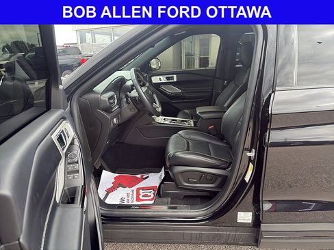 Used 2022 Ford Explorer ST w/ Equipment Group 401A AWD/4WD image 9