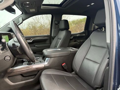 Used 2022 Chevrolet Silverado 1500 LTZ AWD/4WD image 4