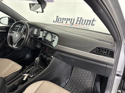 Used 2021 Volkswagen Jetta R-Line FWD image 35