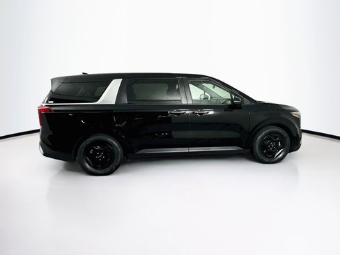 Used 2026 Kia Carnival FWD image 10