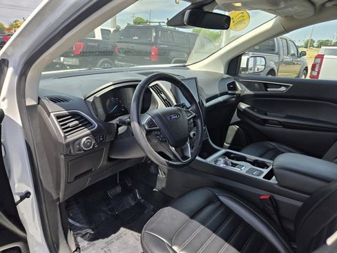 Used 2022 Ford Edge SEL w/ Convenience Package AWD/4WD image 2