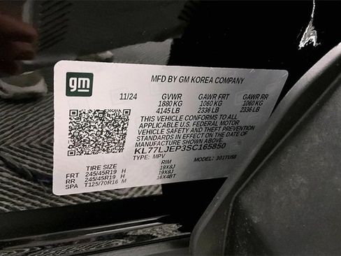 Used 2025 Chevrolet Trax RS w/ Driver Confidence Package image 34