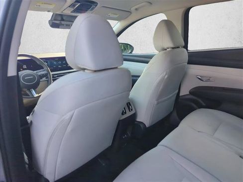 Used 2025 Hyundai Tucson SEL FWD image 22