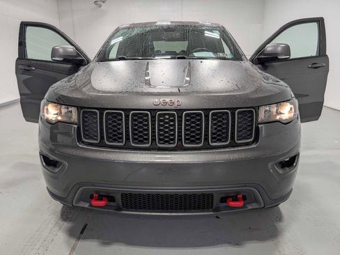 Used 2019 Jeep Grand Cherokee Trailhawk image 15