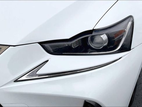 Used 2018 Lexus IS 300 F Sport w/ F Sport Package RWD image 27