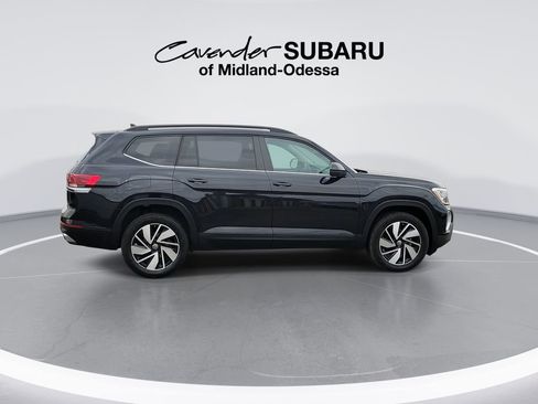 Used 2025 Volkswagen Atlas SE image 9