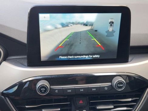 Used 2020 Ford Escape SEL image 6