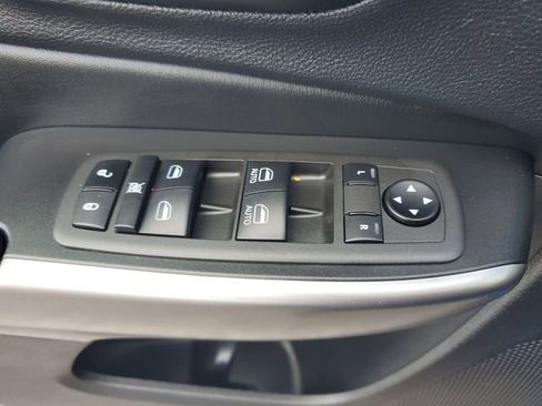 Used 2022 Jeep Cherokee Latitude Lux image 20