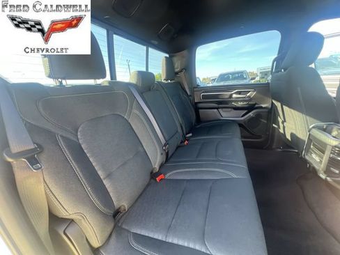 Used 2025 RAM 1500 Big Horn AWD/4WD image 33
