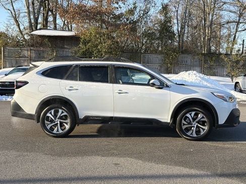 Used 2020 Subaru Outback Limited XT image 3