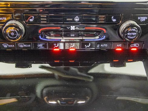 New 2025 Jeep Grand Cherokee L Laredo w/ Luxury Tech Group I image 23