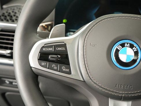 Used 2026 BMW X5 xDrive50e w/ M Sport Package AWD/4WD image 27