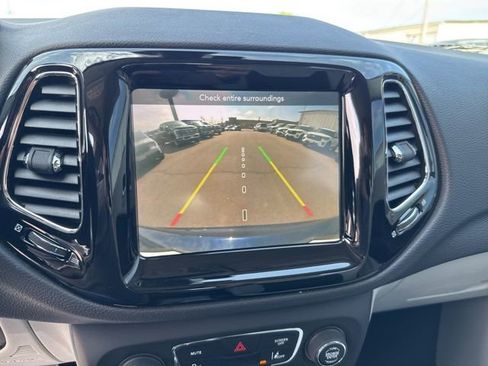 Used 2020 Jeep Compass Limited w/ Advanced Safety Group AWD/4WD image 29