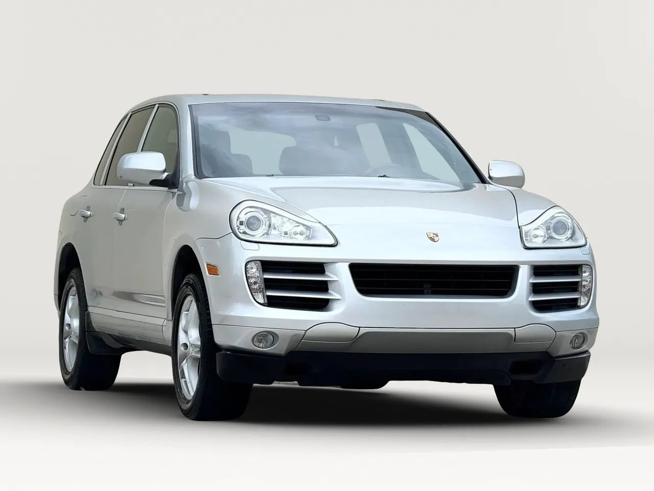 Used 2010 Porsche Cayenne AWD/4WD image 1