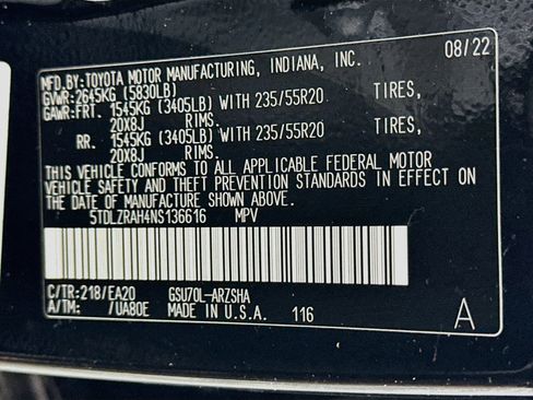 Used 2022 Toyota Highlander XSE FWD image 12