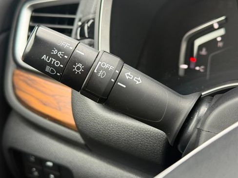 Used 2020 Honda CR-V Touring image 18