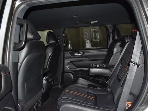 Used 2025 Nissan Armada PRO-4X image 31