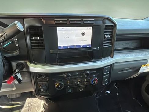 Used 2024 Ford F250 XL w/ STX Appearance Package AWD/4WD image 28