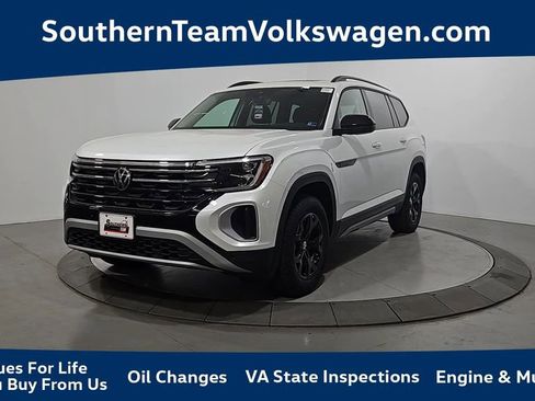 New 2026 Volkswagen Atlas Peak Edition AWD/4WD image 1