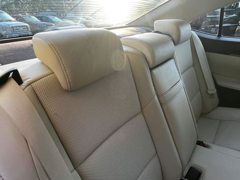 Used 2017 Lexus ES 350 w/ Premium Package image 42