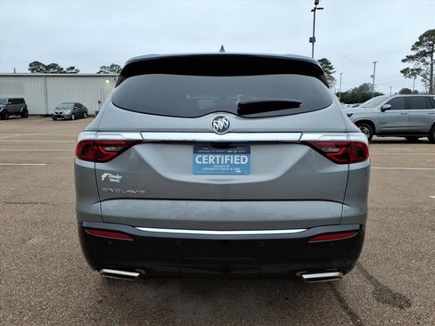 Certified 2024 Buick Enclave Premium image 4