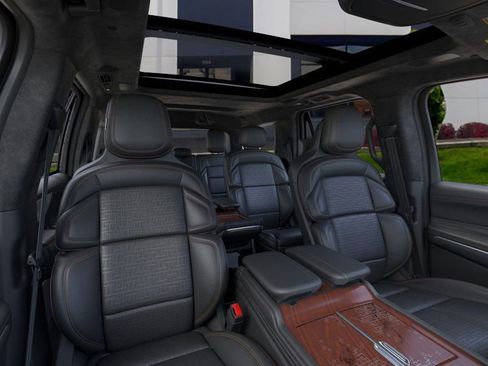 New 2025 Lincoln Navigator Black Label image 43