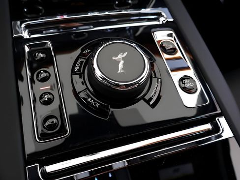 New 2026 Rolls-Royce Cullinan AWD/4WD image 29