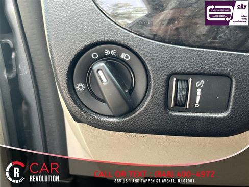 Used 2019 Dodge Grand Caravan SE FWD image 25