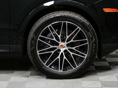 New 2026 Porsche Cayenne AWD/4WD image 39