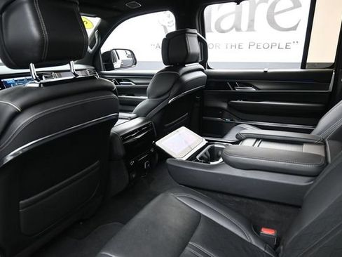 Used 2023 Jeep Grand Wagoneer Series II AWD/4WD image 26