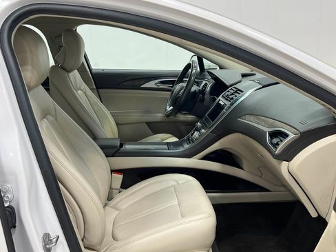 Used 2018 Lincoln MKZ Reserve w/ Climate Package FWD image 35