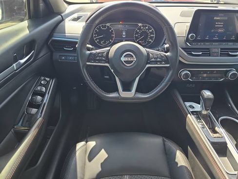 Certified 2024 Nissan Altima 2.5 SR FWD image 13
