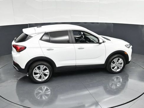 Used 2025 Buick Encore GX Preferred AWD/4WD image 41