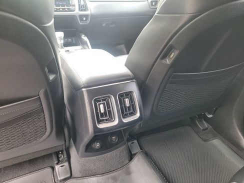 Certified 2023 Kia Sorento S w/ Panoramic Sunroof Package AWD/4WD image 23