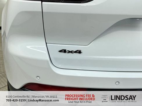 New 2025 Jeep Grand Cherokee Altitude image 8