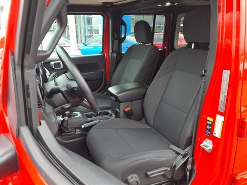 Used 2022 Jeep Wrangler Unlimited Sport S image 4
